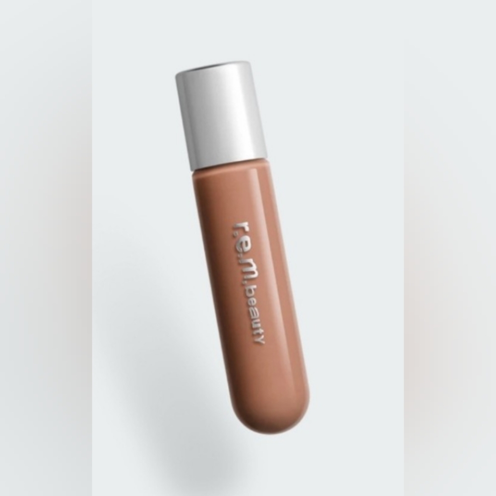 r.e.m. beauty Plumping Lip Gloss